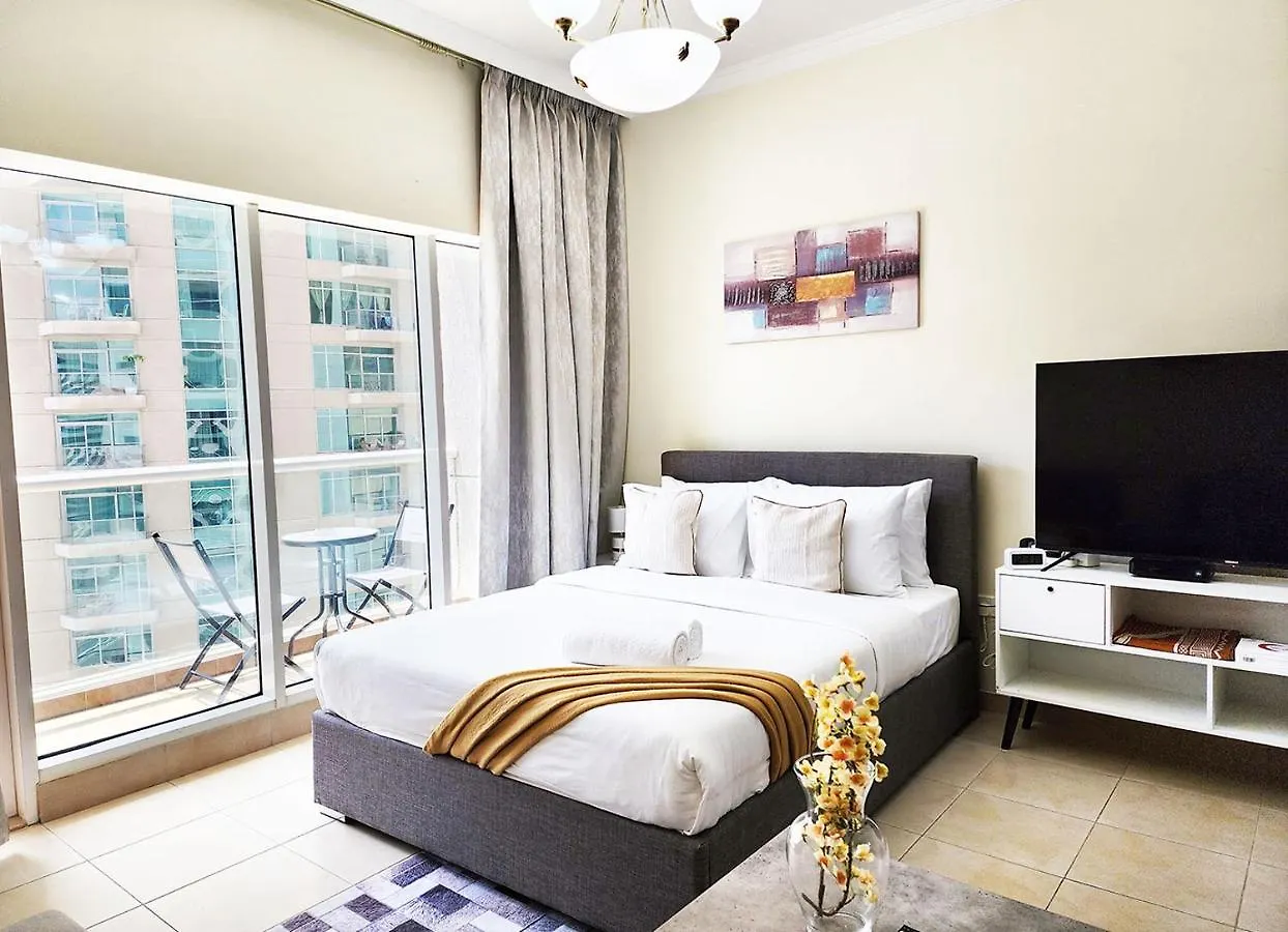Apartment Rh- Contemporary Living, Studio, Near Burj Khalifa Dubai